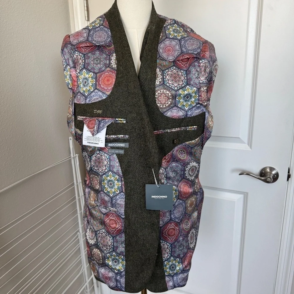 NWT Indochino Wool Blazer Olive Green with Floral Paisley Interior Yaletown 52